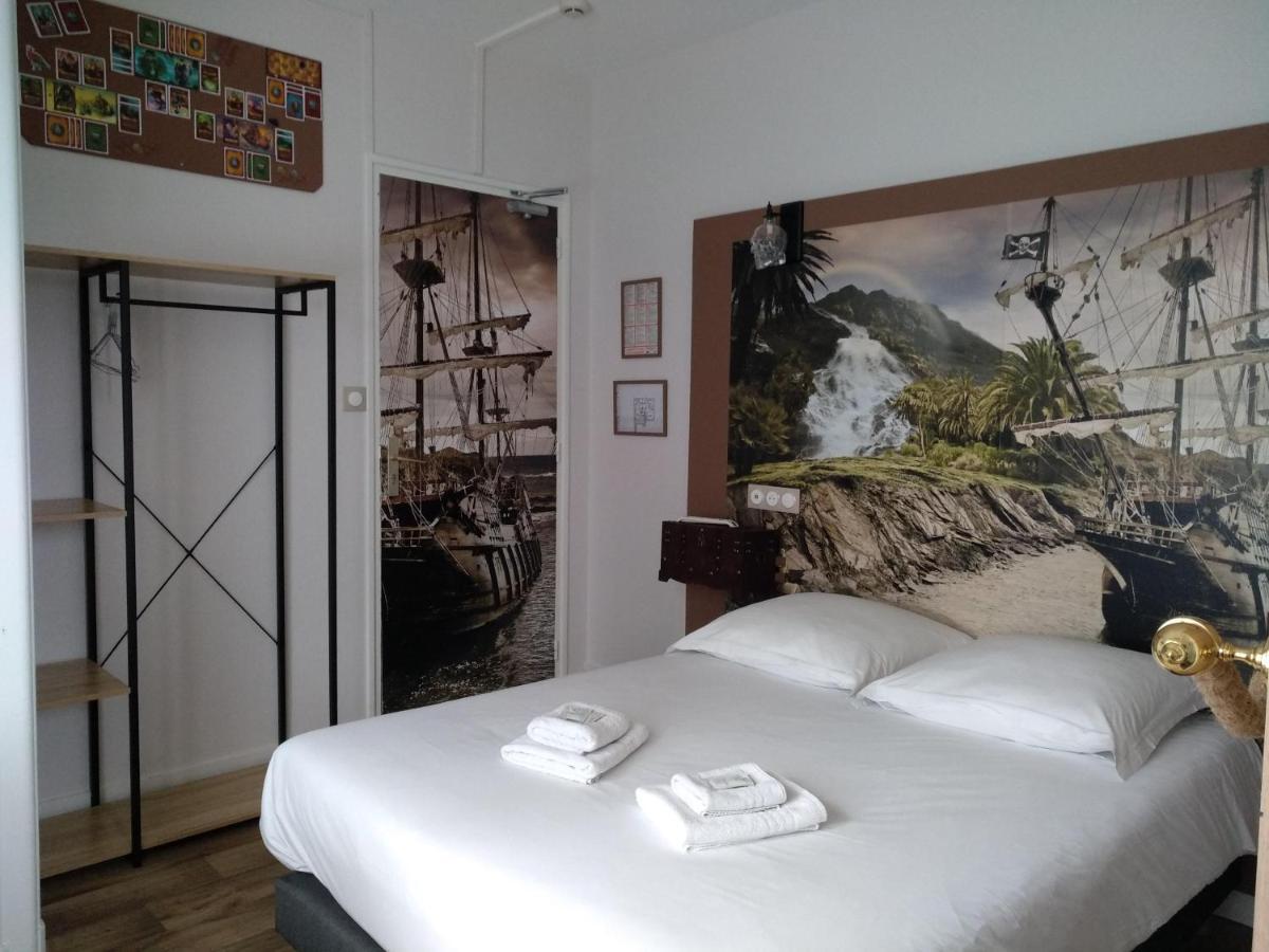 Hotel Angelys Ploermel Bagian luar foto